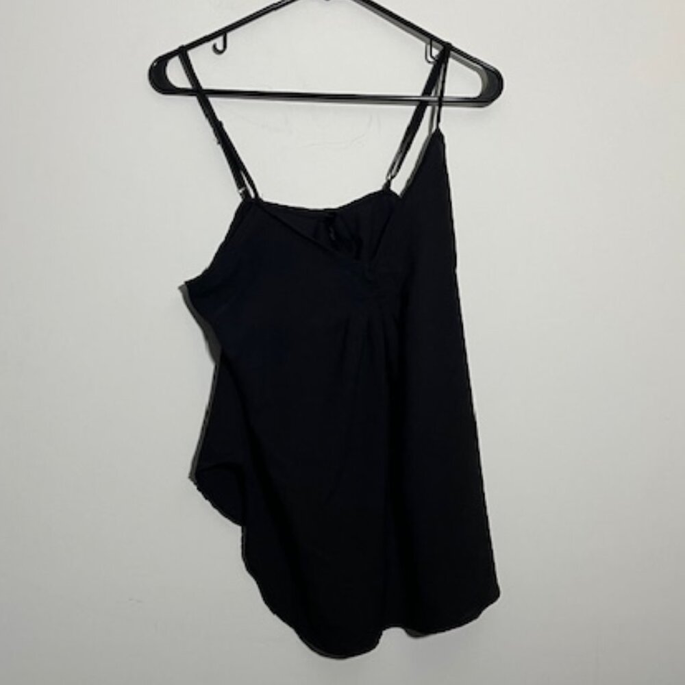 Ali and Kris Black Top Size Large